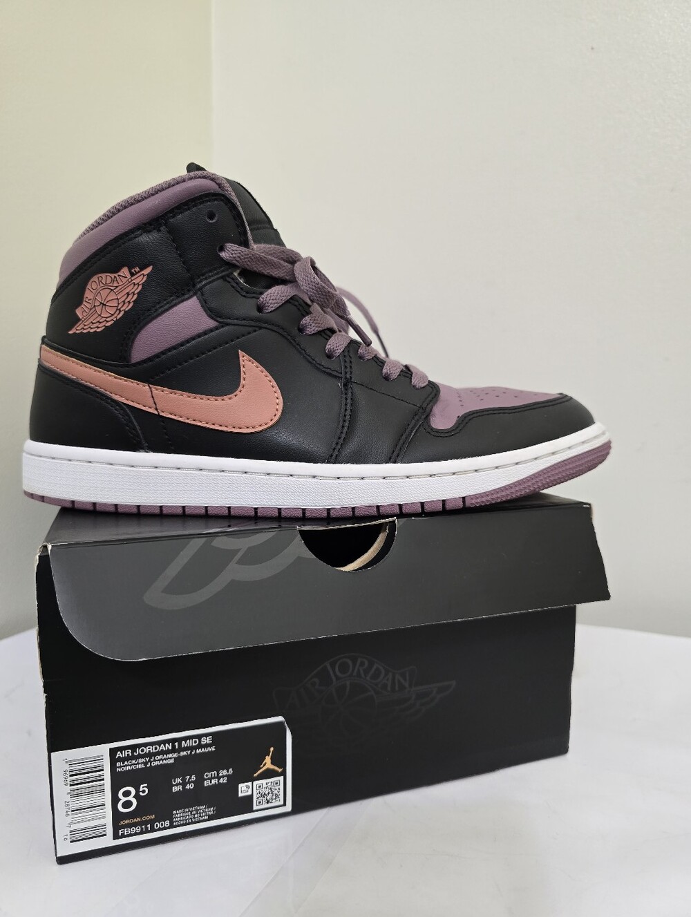 AIR JORDAN 1 Mid SE women's 10/men's 8.5 Black Orange Mauve FB9911-008